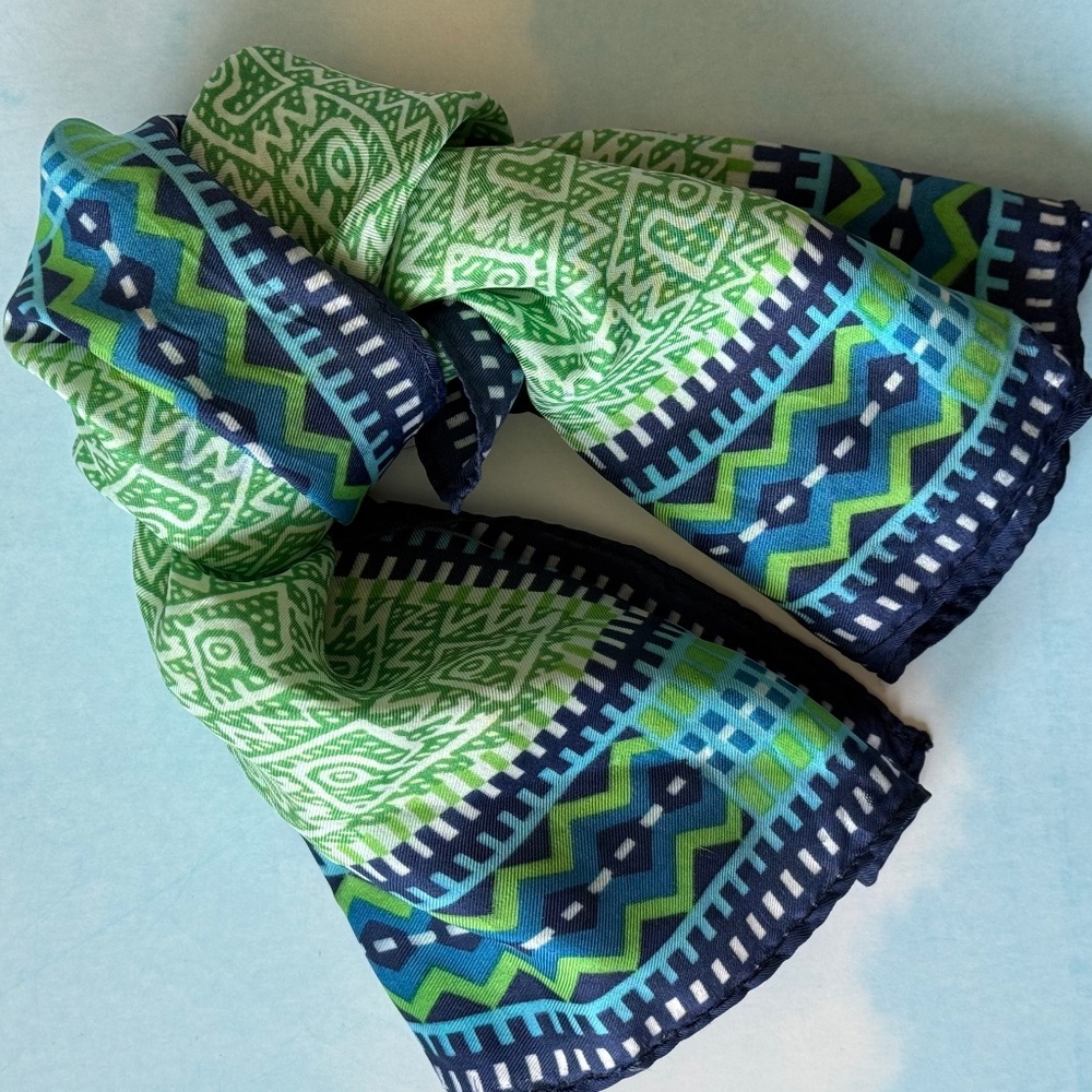 VINTAGE JAPAN Scarf Square Silk Blend Graphic Colorful Green Blue 21" x 21" - Picture 5 of 5